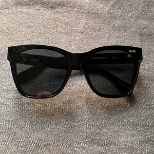 Quay Black Sunglasses with case